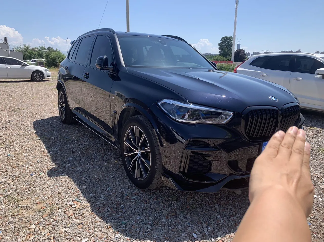Open image lightbox: BMW 2022 X5 xDrive 30Li 2.0T exclusive m sports suit automatic gear