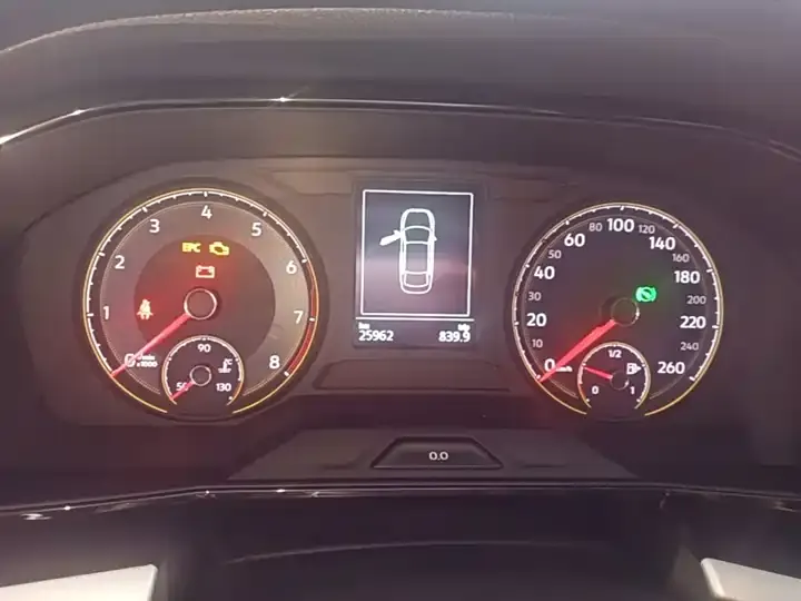 Langyi 2021 1.5L Automatic Vision Edition 12