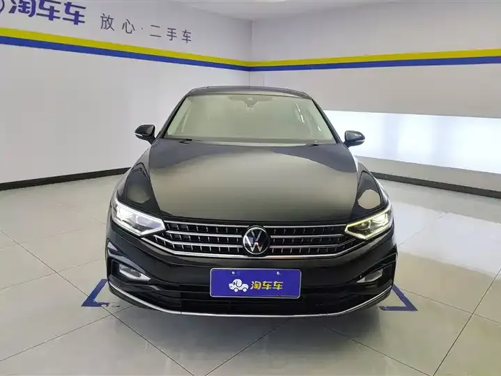 Magotan 2023, 2 Millionth‑Unit Commemorative Edition, 330TSI DSG Leading Model 2