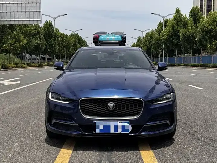 Jaguar XEL 2021 2.0T 250PS R-DYNAMIC SE Technology Sports Edition 2
