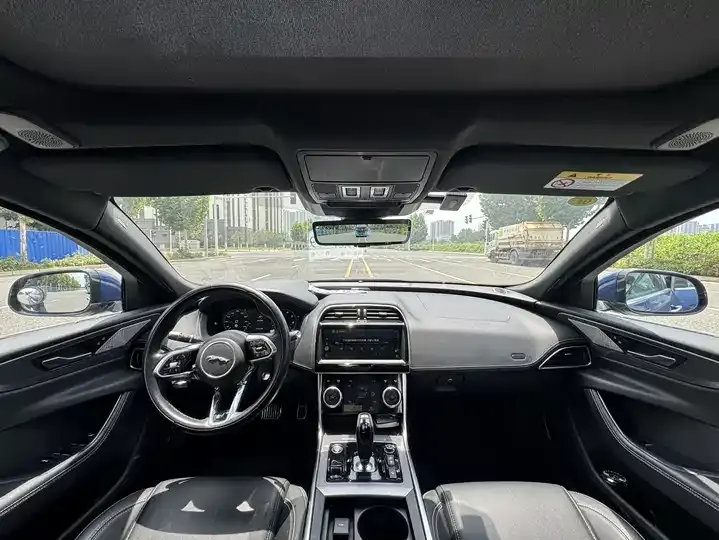 Jaguar XEL 2021 2.0T 250PS R-DYNAMIC SE Technology Sports Edition 6