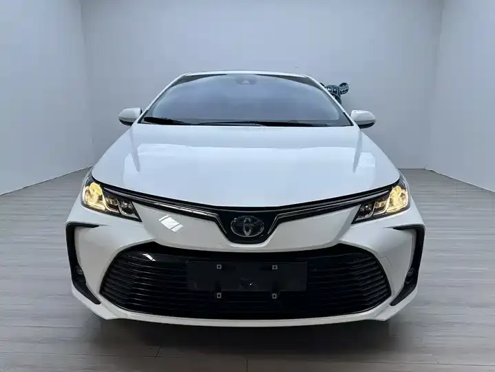 Corolla 2021 Double Engine 1.8L E-CVT Elite Edition 3