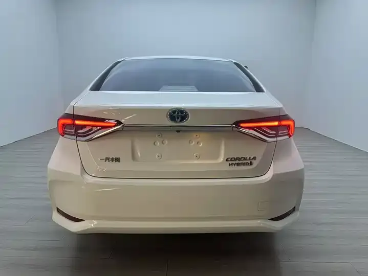 Corolla 2021 Double Engine 1.8L E-CVT Elite Edition 5