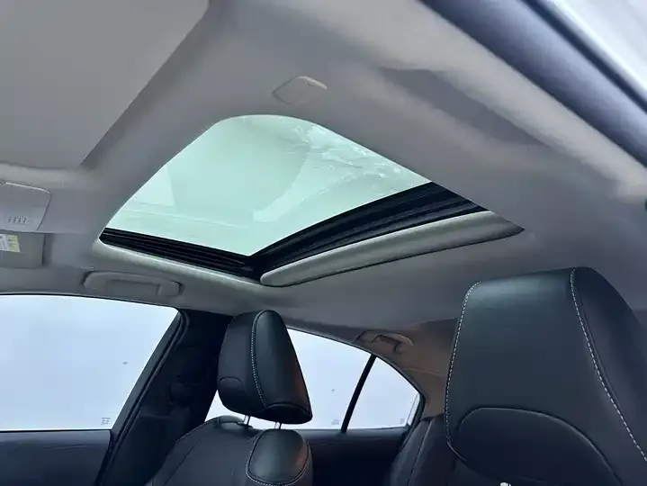 Corolla 2021 Double Engine 1.8L E-CVT Elite Edition 7