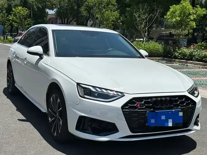 Audi A4L 2022 40 TFSI Fashion Dynamic 3