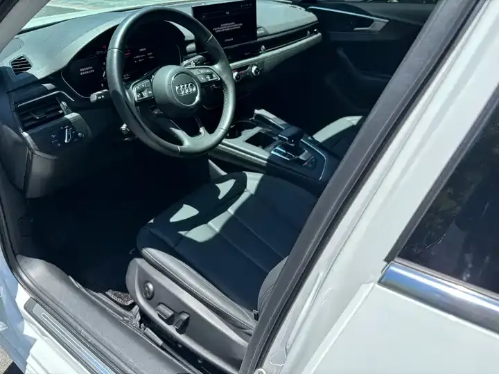 Audi A4L 2022 40 TFSI Fashion Dynamic 7