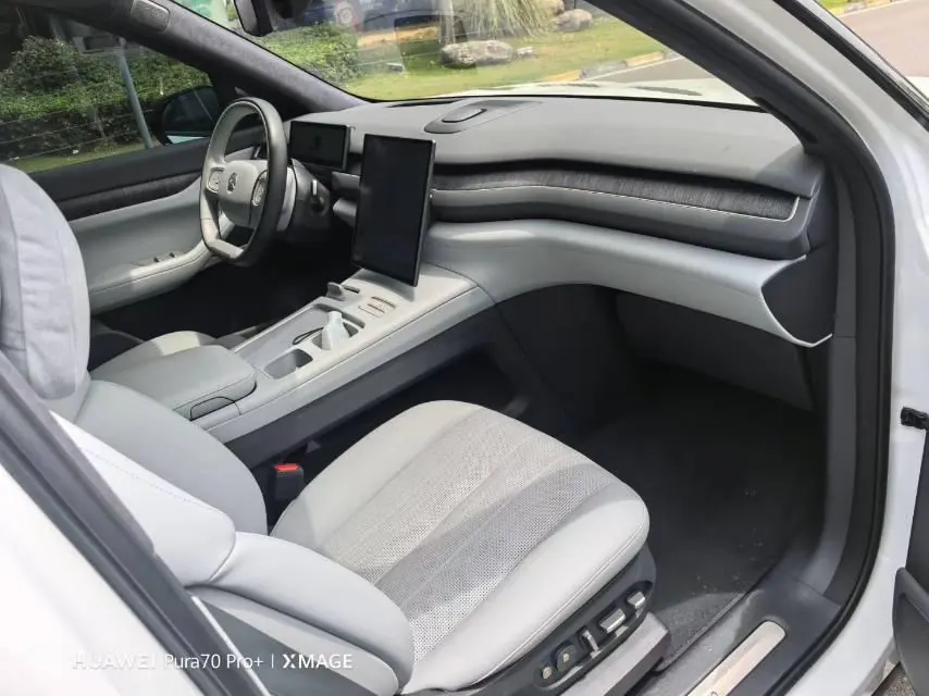 NIO 2023 ES8 75kWh automatic 7
