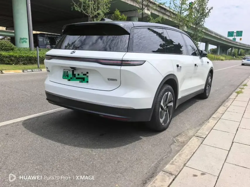 NIO 2023 ES8 75kWh automatic 9