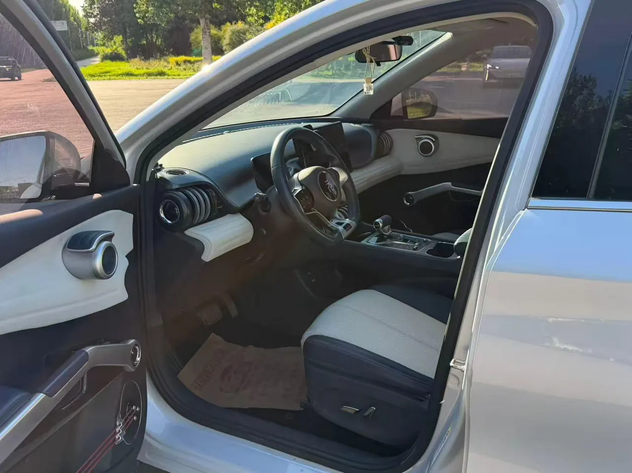 BYD Yuan PLUS 2022 Yuan PLUS 510KM Honorable Automatic Gear 2