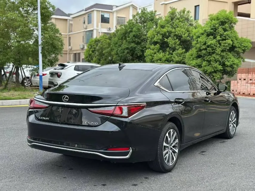 Lexus ES (Imported) 2023 ES200 2.0 Stepless Premium Edition Automatic Gear 7