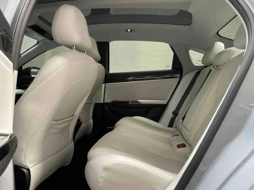 Geely Galaxy 2023 L6 1.5T 125km PLUS automatic gear 5