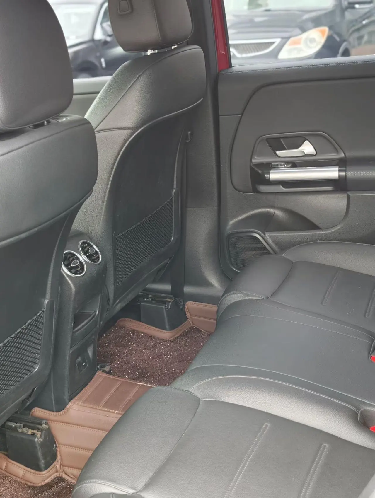 Mercedes Benz 2020 GLA 200 1.3T automatic gear 5