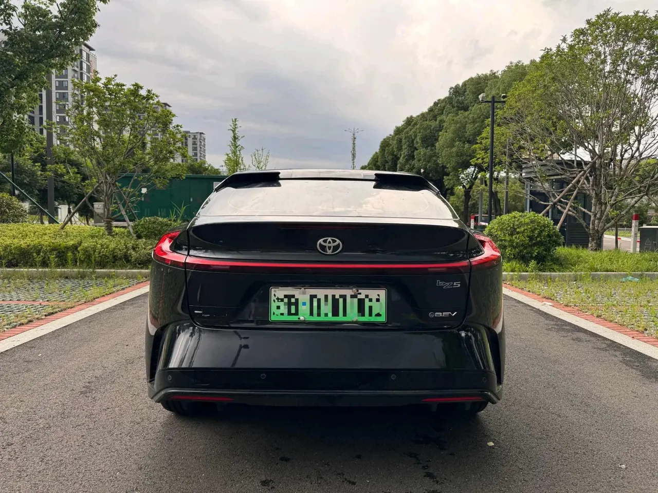 Toyota 2025 bZ 5 550 PRO automatic gear 9