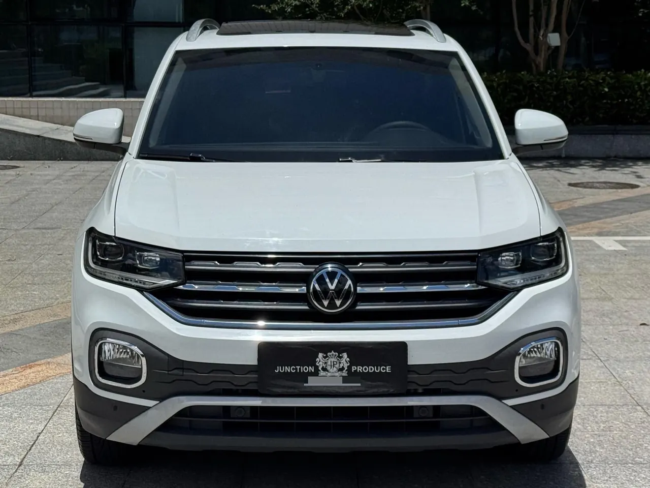 Открыть галерею: Volkswagen 2021 Shadow 1.5 30th Anniversary Edition Automatic Gear