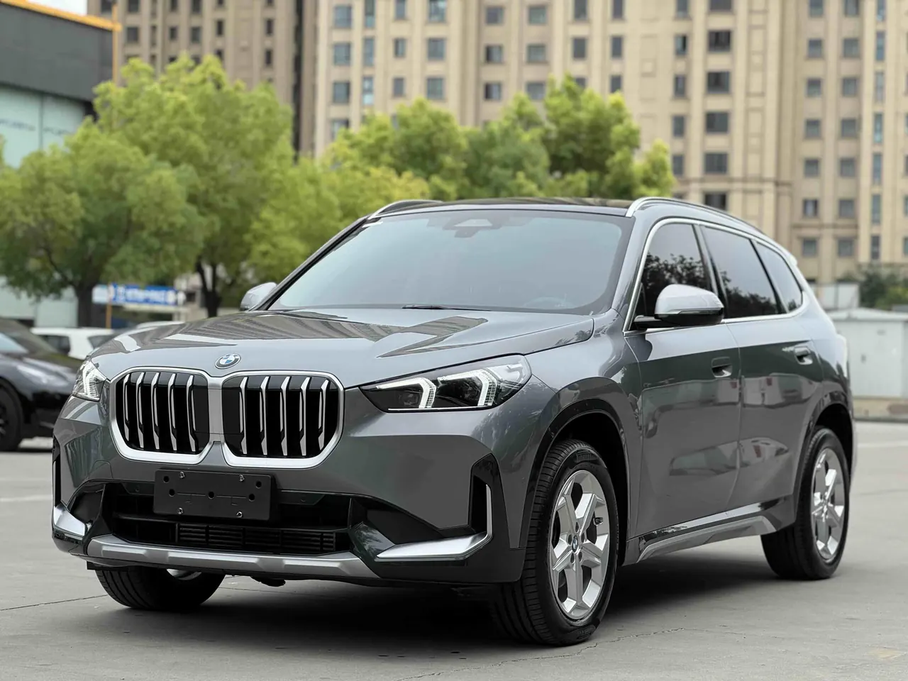 BMW 2023 X1 sDrive20Li 1.5T X Design Package Automatic Transmission - View 1