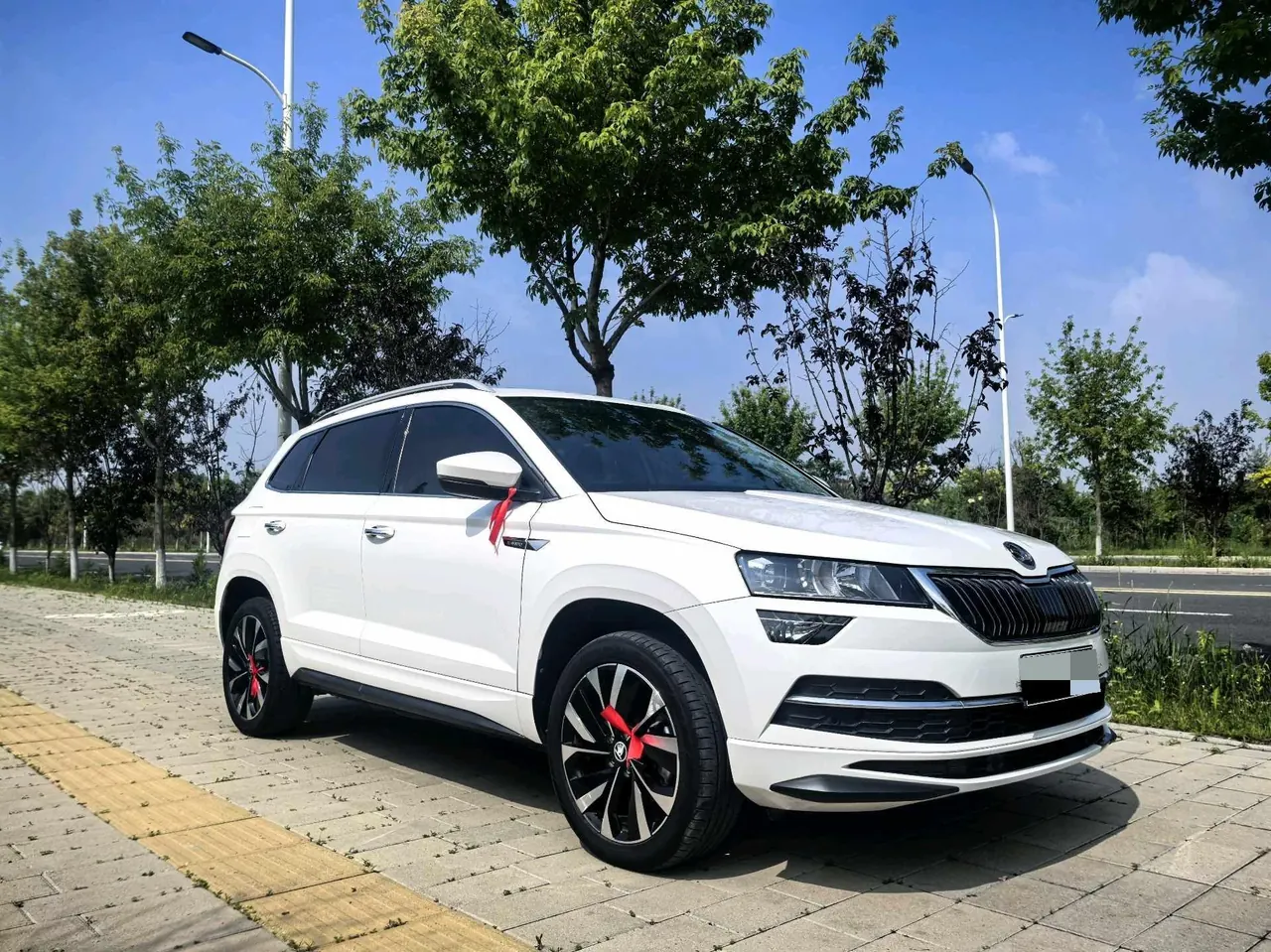 Skoda 2022 Keluoke 1.4TSI TSI280 Premium Edition Automatic Gear 3