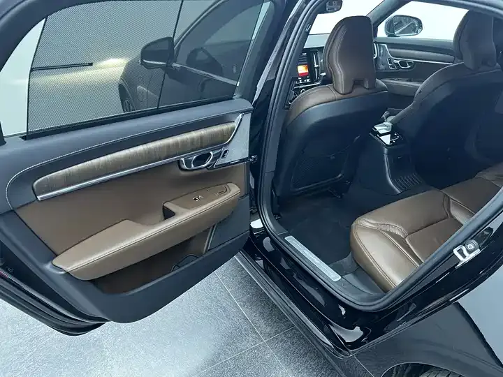 Volvo S90 plug-in hybrid 2021 T8 E-drive hybrid Zhiya Deluxe Edition 5