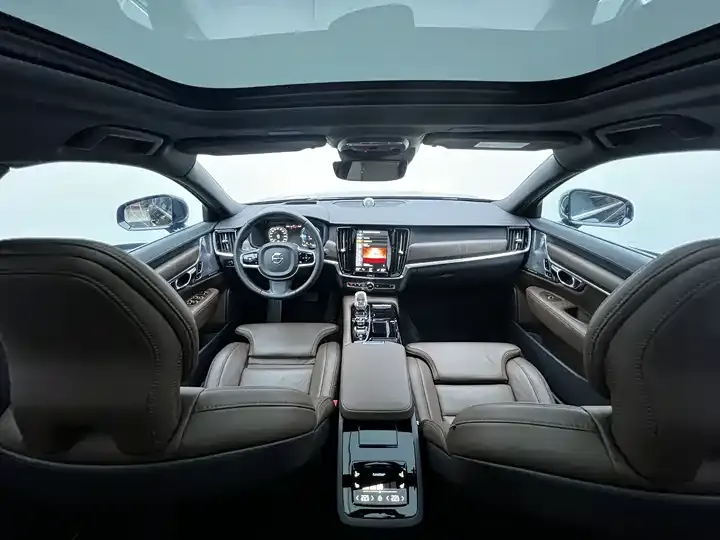 Volvo S90 plug-in hybrid 2021 T8 E-drive hybrid Zhiya Deluxe Edition 6