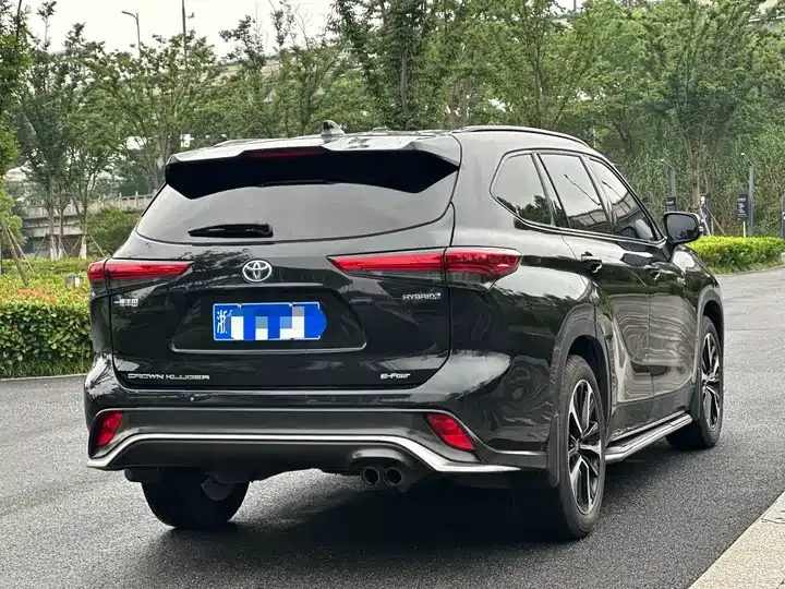 Crown Land Release 2021 2.5L HEV 4-wheel Drive Premium Edition 6