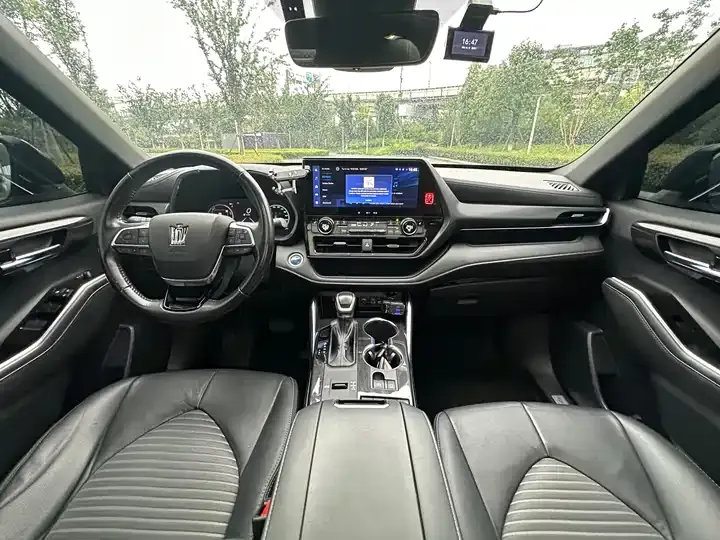 Crown Land Release 2021 2.5L HEV 4-wheel Drive Premium Edition 8