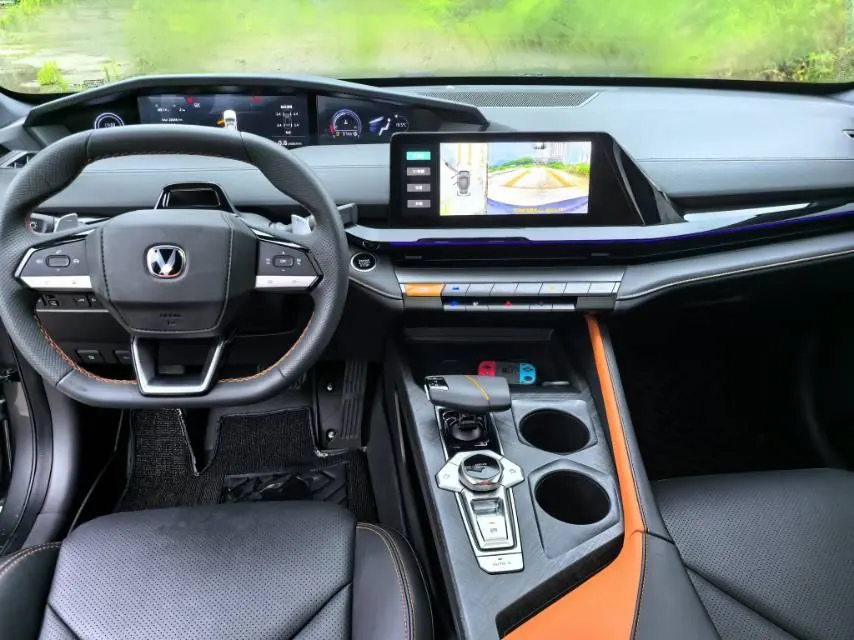 ChangAn 2022 UNI-V 1.5T honorable automatic gear 11