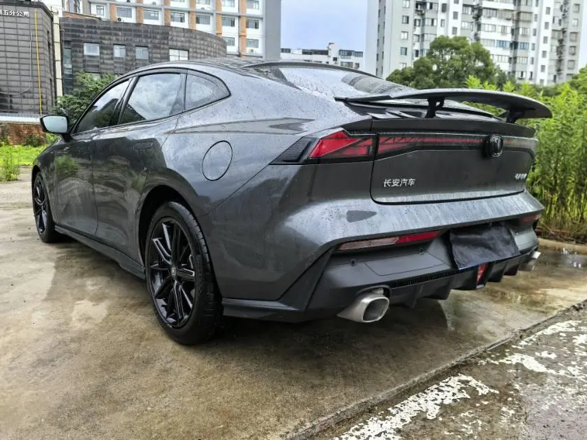 ChangAn 2022 UNI-V 1.5T honorable automatic gear 5