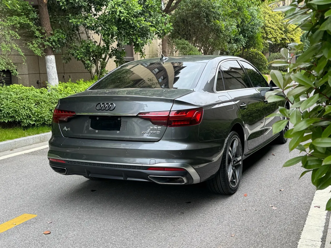 Audi 2020 A4L 2.0TFSI 40TFSI Deluxe Dynamic Automatic 5