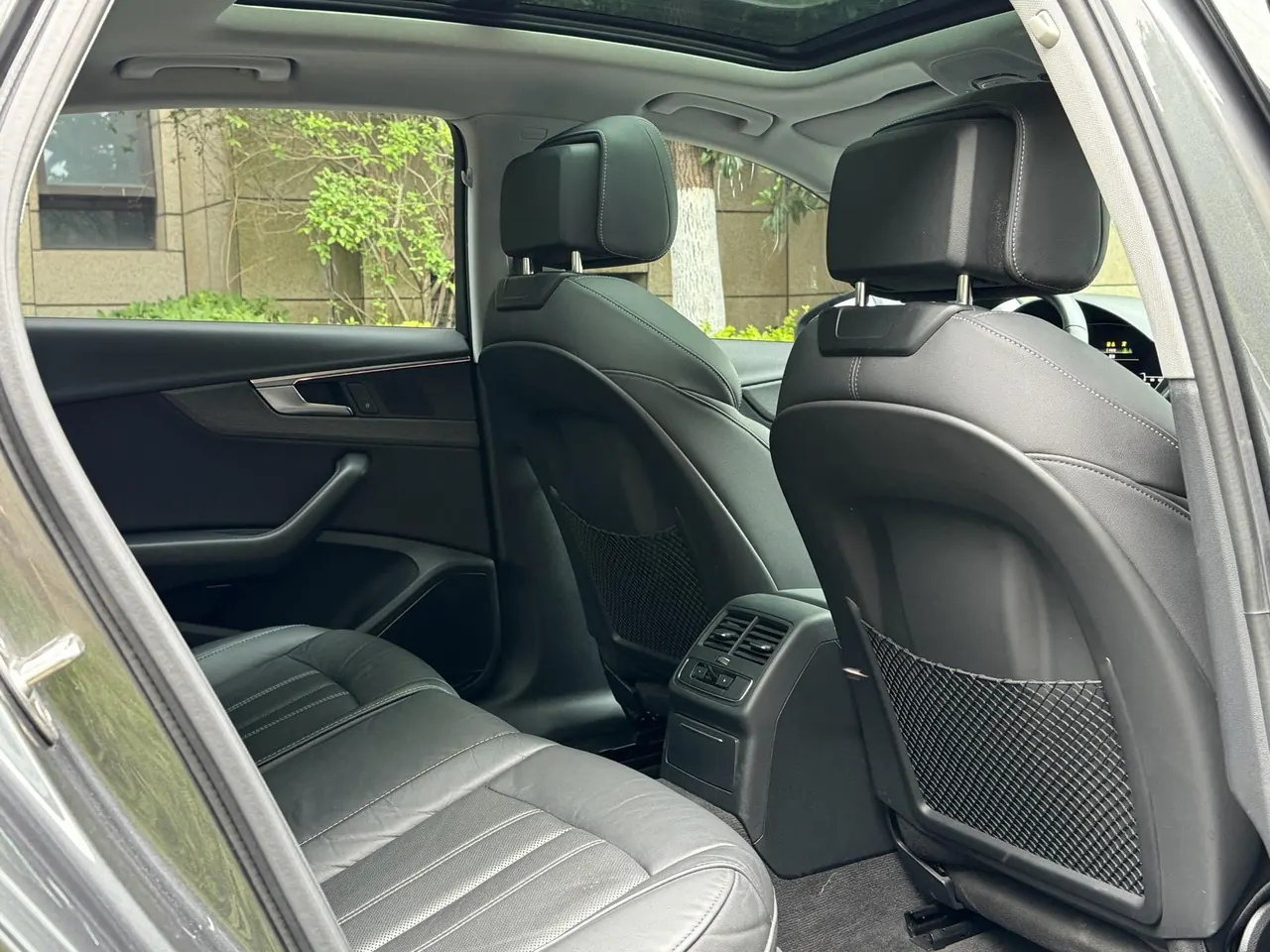 Audi 2020 A4L 2.0TFSI 40TFSI Deluxe Dynamic Automatic 7