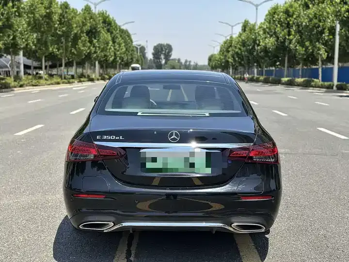 Mercedes Benz E-Class New Energy 2023 E 350 e L Plug-in Hybrid Sports Car 9