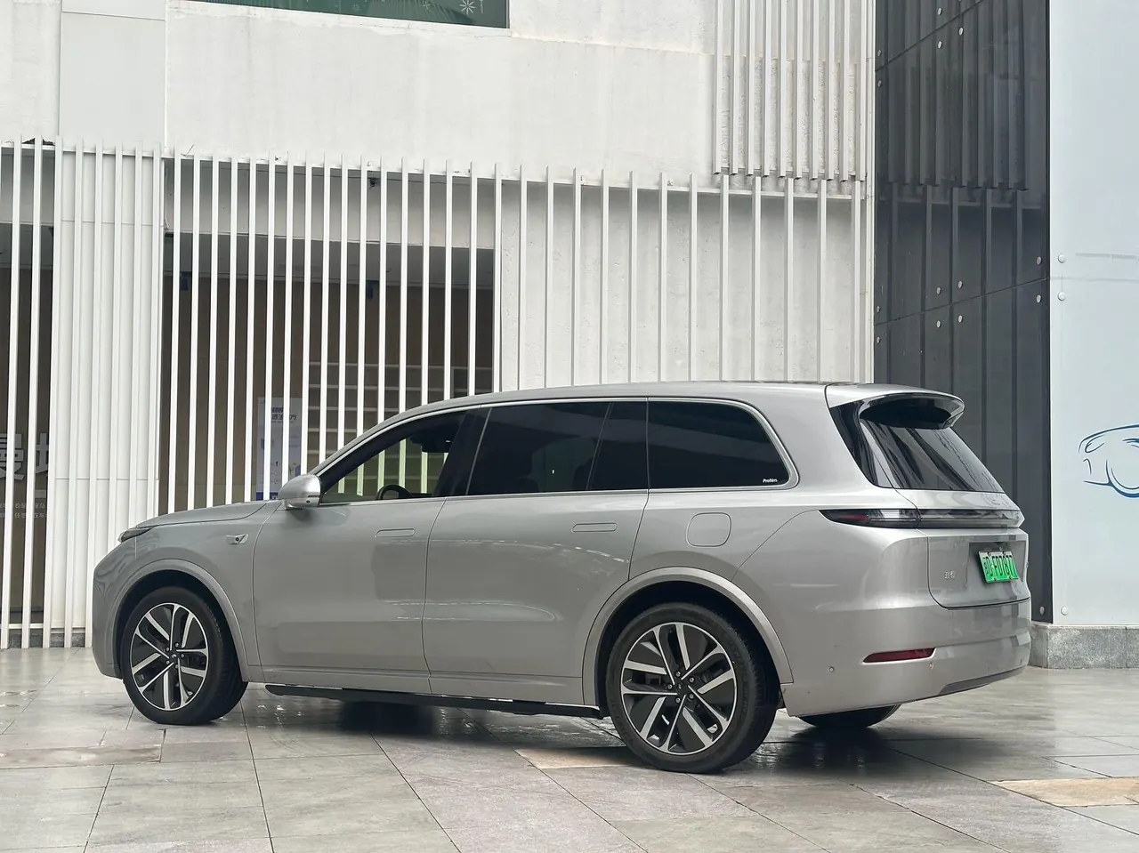 Li 2022 L9 1.5T Max Edition Automatic Gear 4