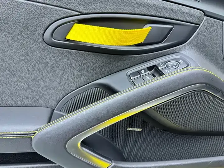 Porsche 718 2019 Cayman T 2.0T 10