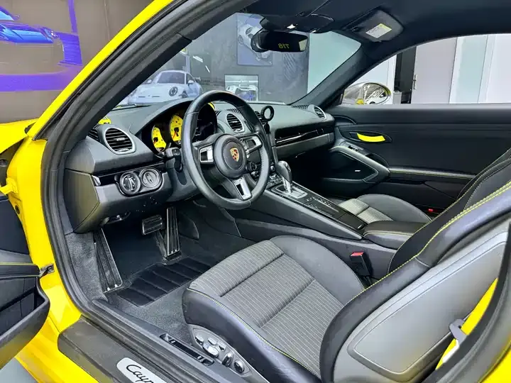 Porsche 718 2019 Cayman T 2.0T 4