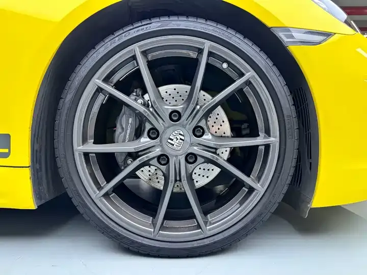 Porsche 718 2019 Cayman T 2.0T 8