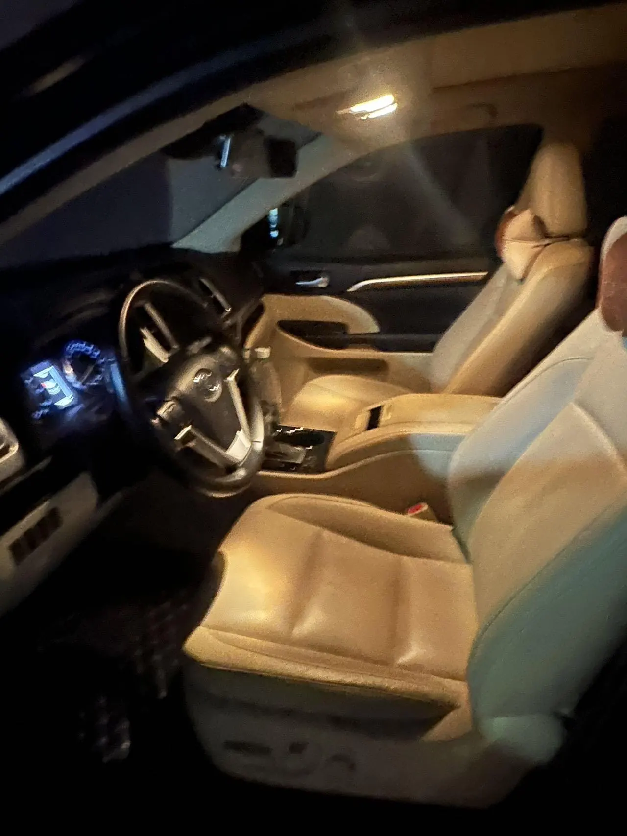 Toyota 2021 Highlander 2.0T 4-wheel drive deluxe 7-seat automatic gear 5