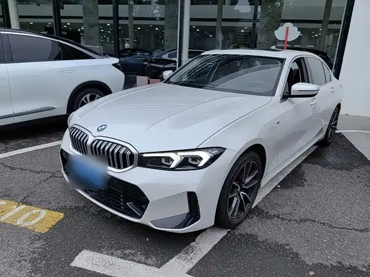 BMW 3 Series 2024 320Li M Sports Suit 2