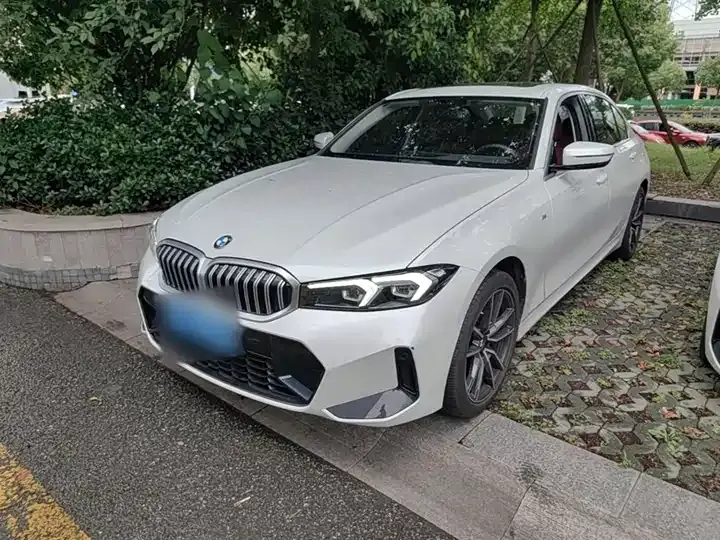 BMW 3 Series 2024 320Li M Sports Suit - View 1
