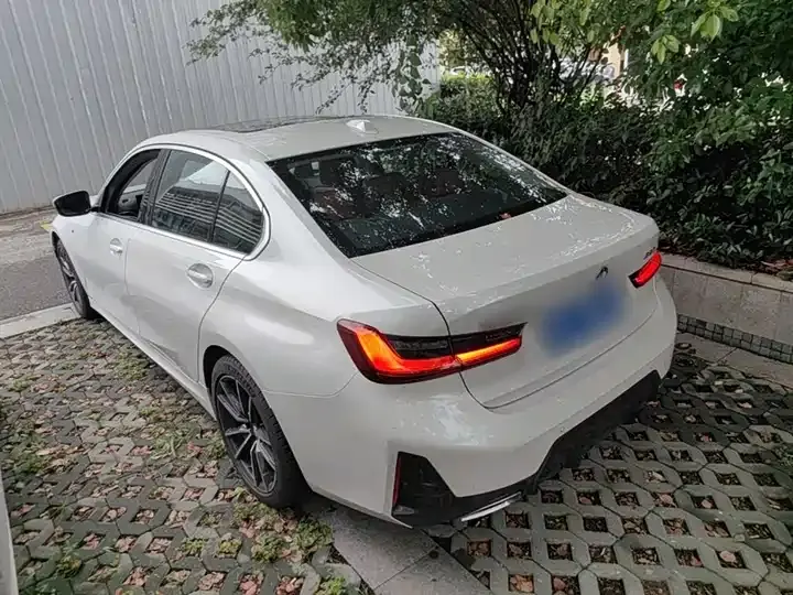 BMW 3 Series 2024 320Li M Sports Suit 5