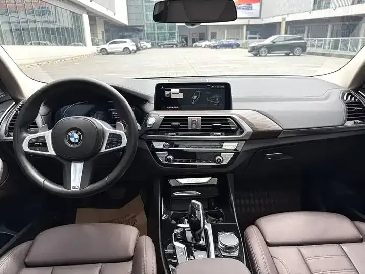 BMW X3 2021 facelift xDrive28i M sports suit 4