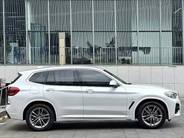 BMW X3 2021 facelift xDrive28i M sports suit 6