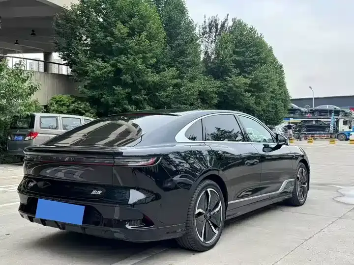 Voyah Chasing Light 2023 Four-wheel Drive Flagship Edition 7