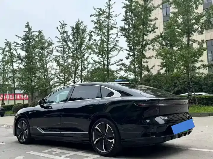 Voyah Chasing Light 2023 Four-wheel Drive Flagship Edition 9