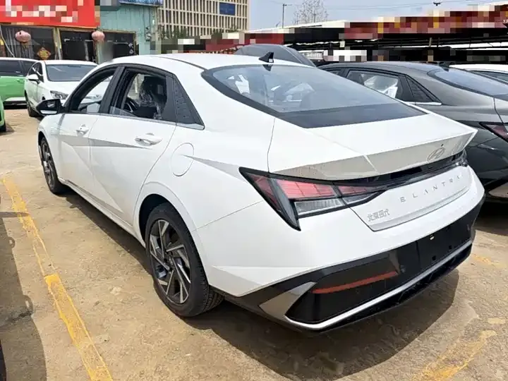 Elantra 2023 1.5L CVT GLX Elite Edition 5