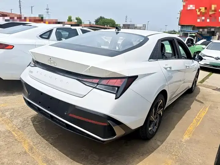 Elantra 2023 1.5L CVT GLX Elite Edition 7