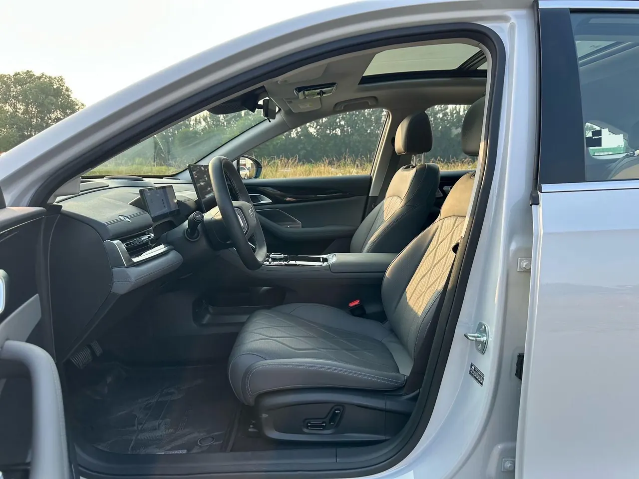 Geely Galaxy 2025 A7 EM-i 1.5 150km Starship Edition Automatic Gear 4