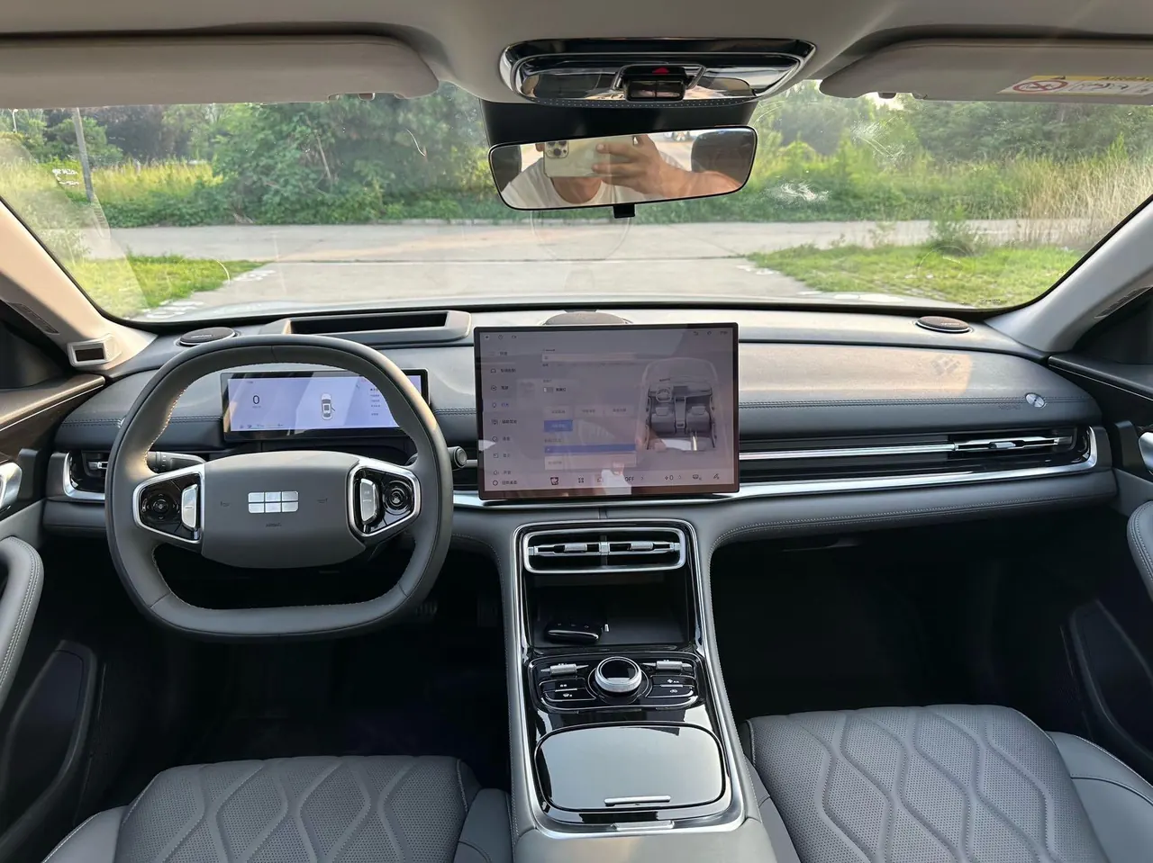 Geely Galaxy 2025 A7 EM-i 1.5 150km Starship Edition Automatic Gear 5