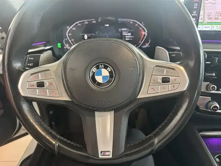 BMW 5 Series 2023 530Li Administrative M Sports Suit 4