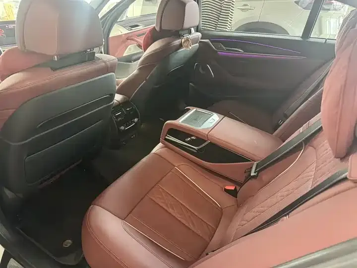 BMW 5 Series 2023 530Li Administrative M Sports Suit 6