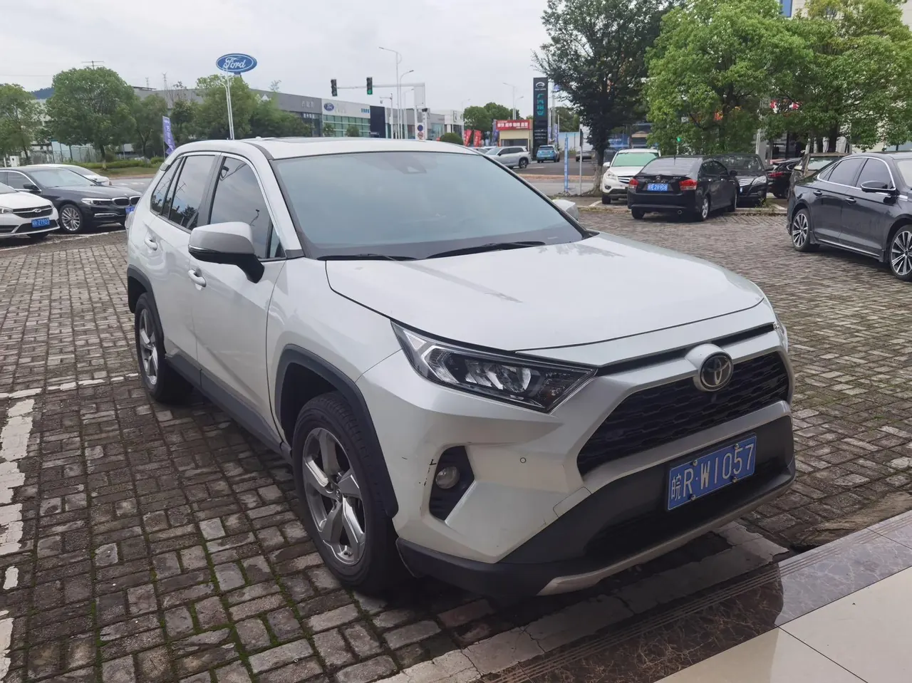 Toyota 2022 RAV4 Rongbo 2.0 Stepless Two-Drive Fashion Plus Edition Automatic Gear - View 1