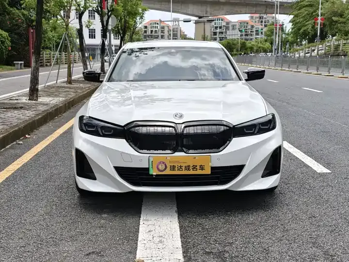 BMW i3 2024 eDrive 35 L 3