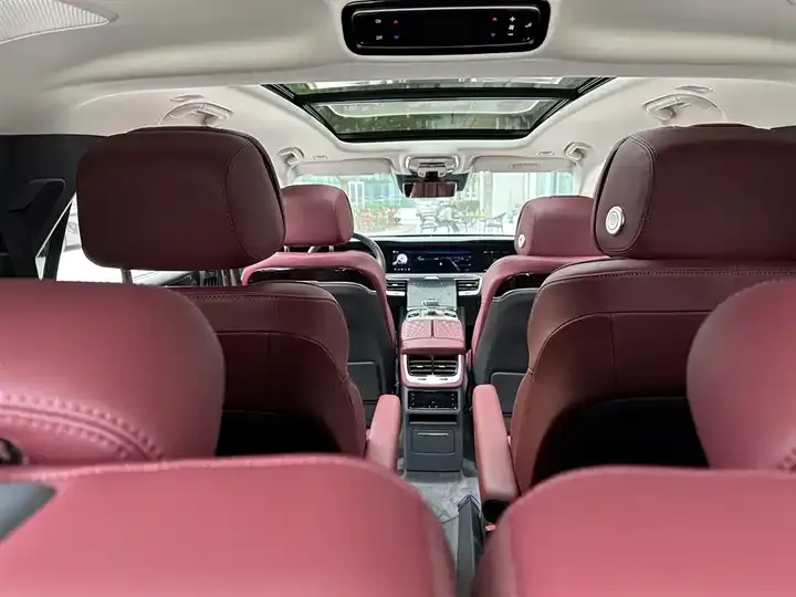 HongQi E-HS9 2022 660km flag Chang version of six 12